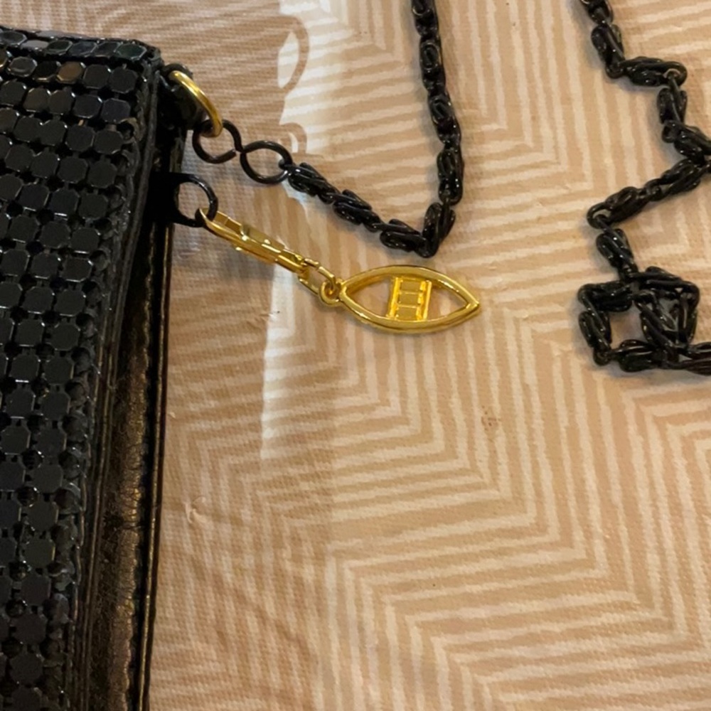 Y&S SMALL evening bag. Brand new never used long chain strap zippered closure. - Picture 6 of 6